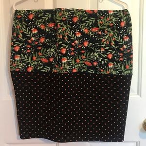 LuLaRoe Medium Dipped Cassie Floral + Polka Dot